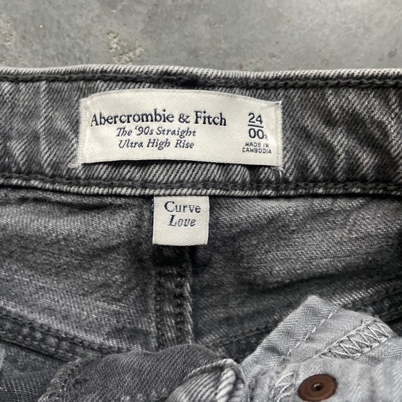 Abercrombie 90’s Straight Ultra High Rise - Curve Love, size 24, 00, light gray - Picture 3 of 5